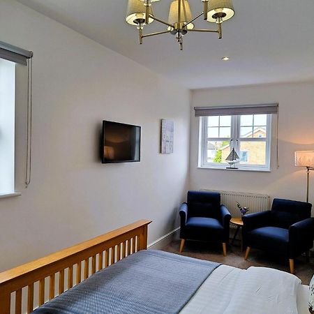 كْلانكتون أون سي Viva Guest House الغرفة الصورة
